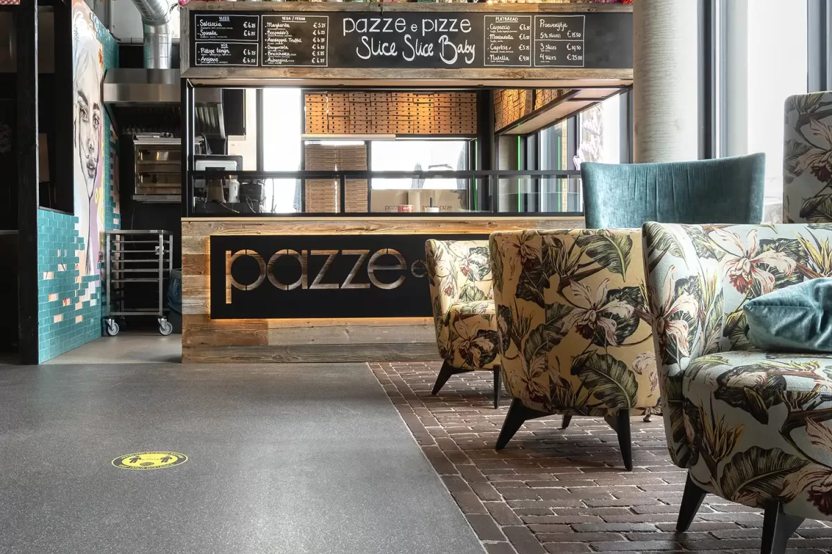 Bekijk het Foodhallen project door Sharp Gietvloeren