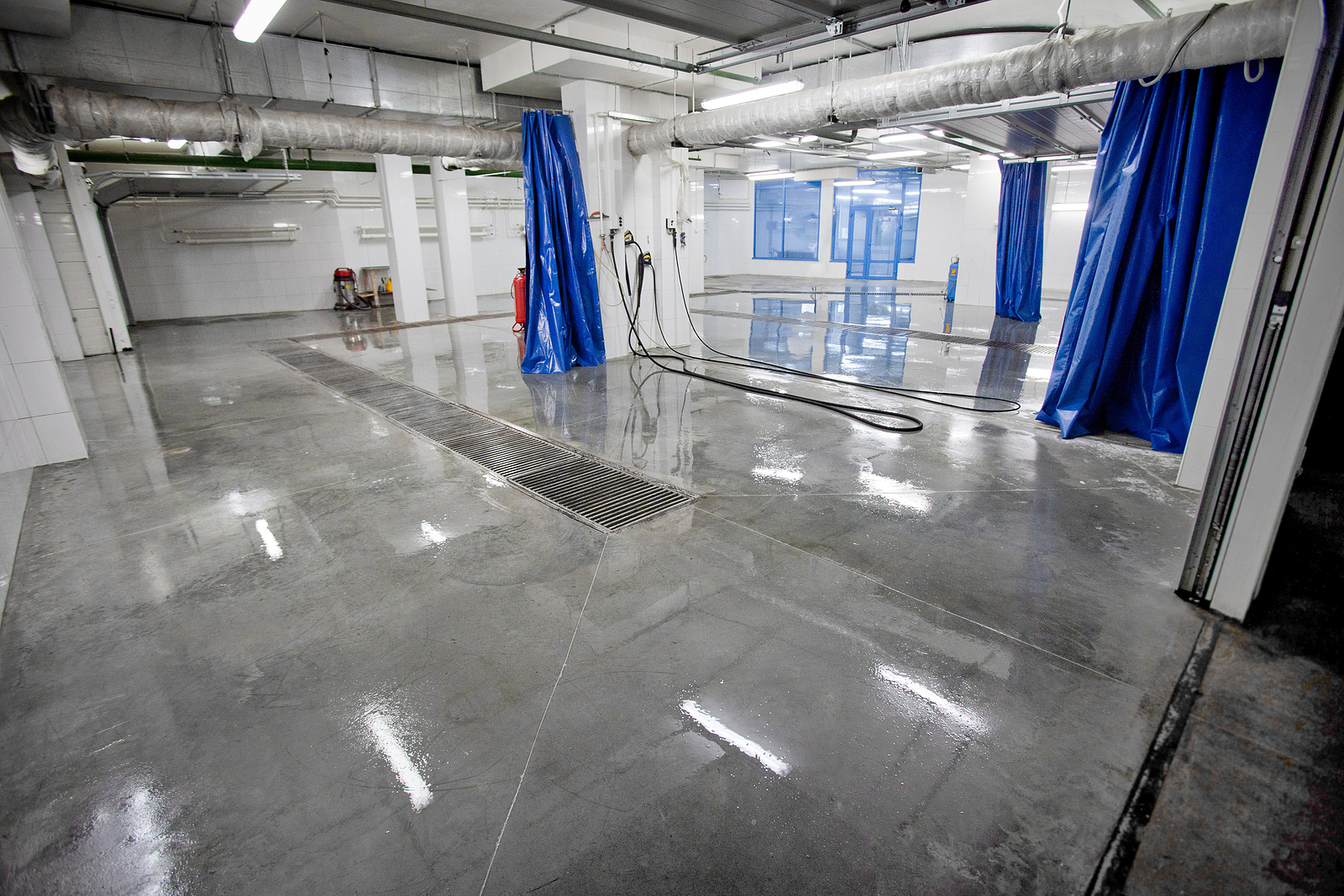 Carwash vloeren - binnenkant van een carwash