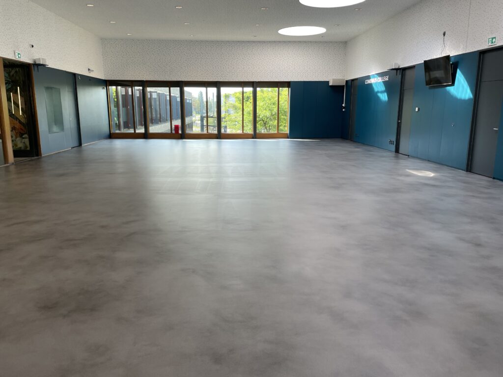 Lino-renovatie bij Comenius college