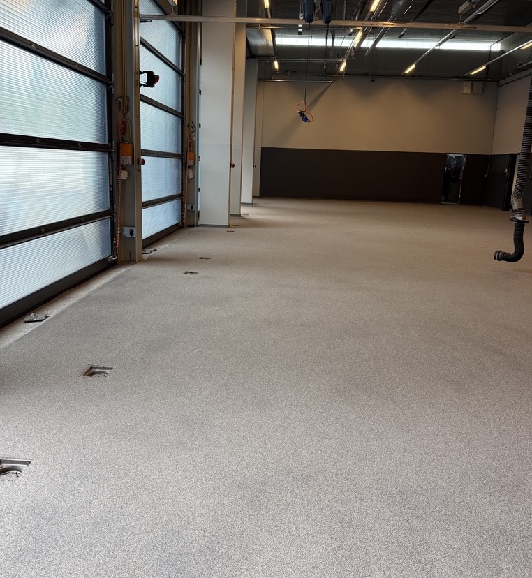 Turbodec vloeren aanleggen Sharp Gietvloeren
