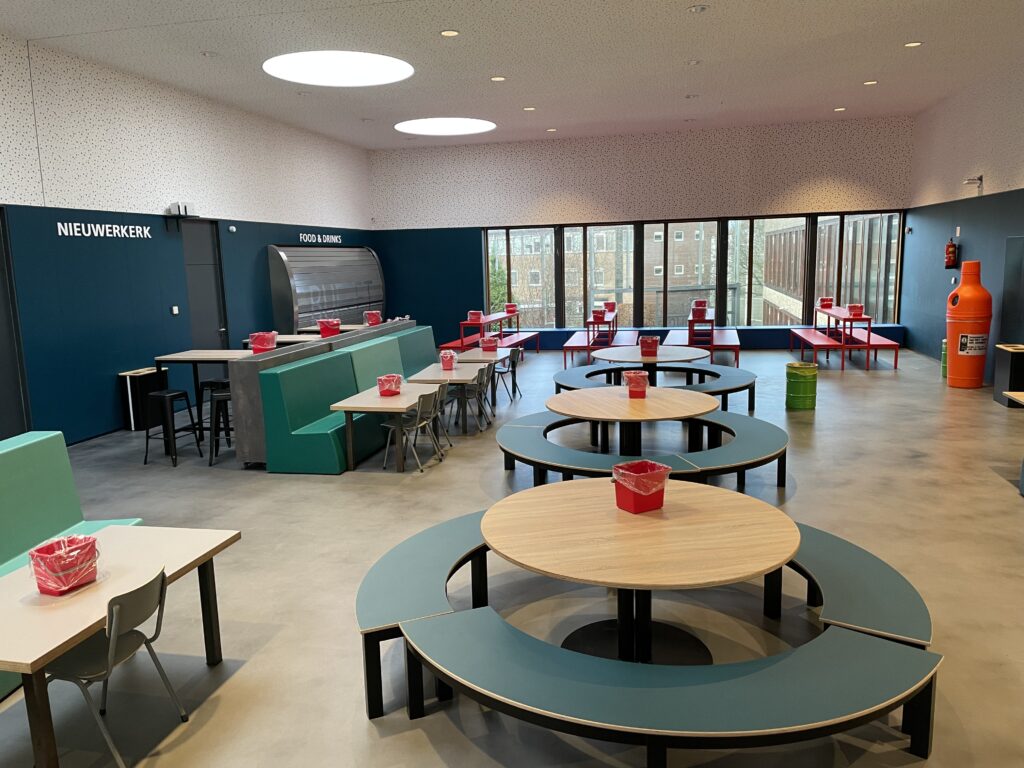 Sharp Gietvloeren Lino-renovatie bij Comenius college
